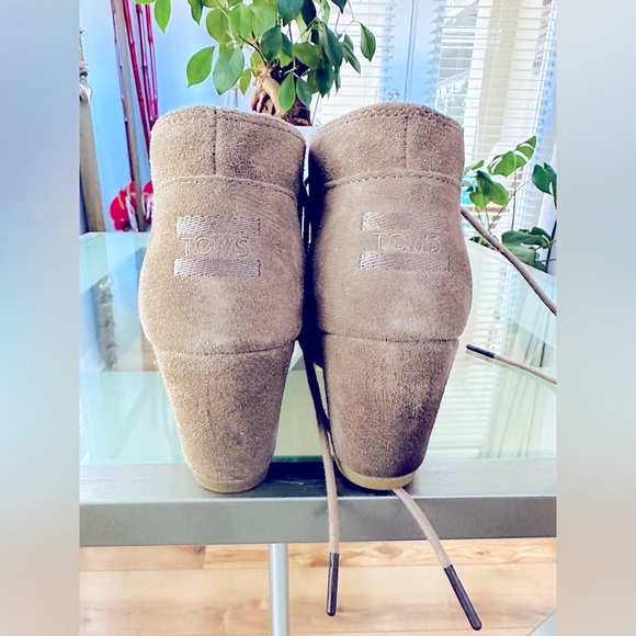 Toms Ankle Boot Size 8 Beige - Picture 5 of 9